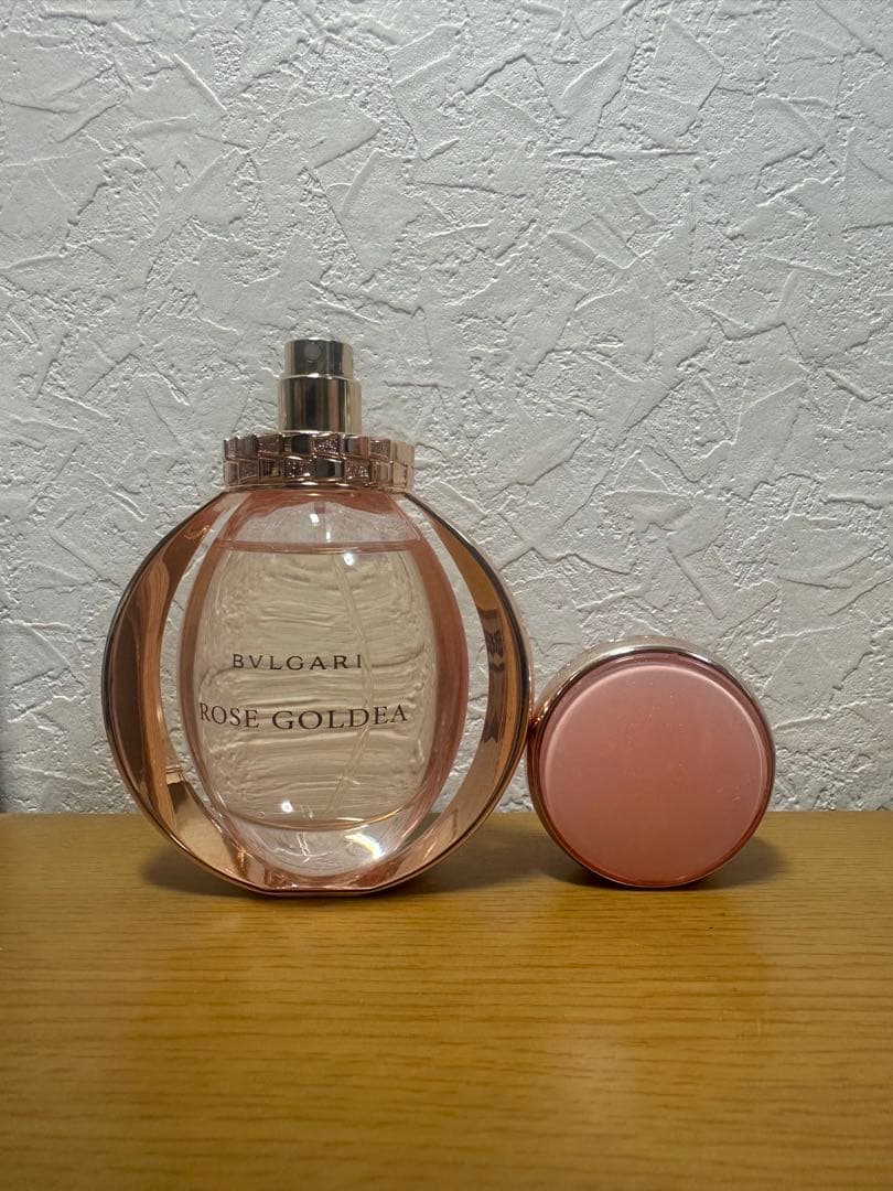 ブルガリ ローズ ゴルデア オードパルファム 50ml 香水