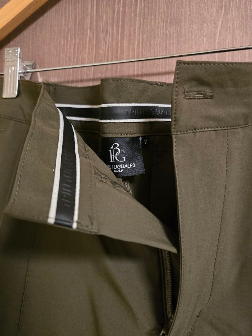 1PIU1UGUALE3 GOLF　ZIP SLACKS［KHAKI］