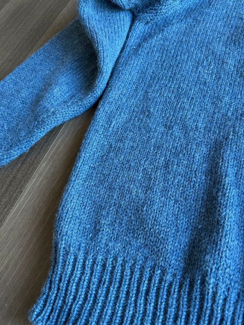 INVERALLAN ブルー タートルネック ニット インバーアラン