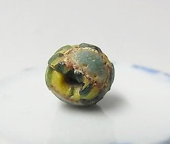 ★G2704★古代とんぼ玉 (A48) ローマ　美枯　ガラスビーズ　モザイク芯玉