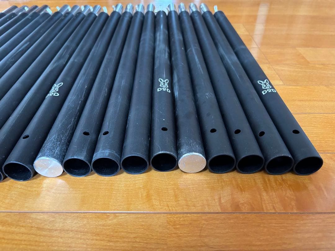 【たぐ】ＤＯＤ　ビックタープポール　ブラック　4セット　収納袋付き