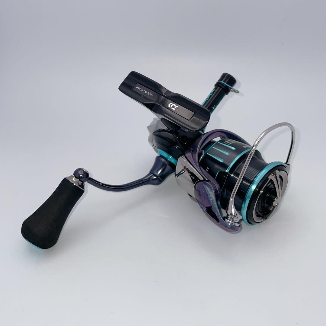 【美品】ダイワ 23 エメラルダス RX LT2500 ゴメクサスリールスタンド