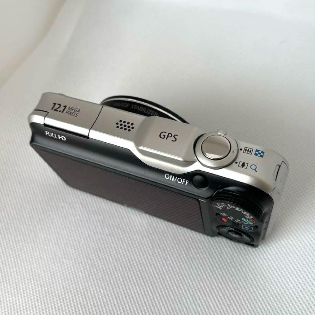 Canon PowerShot S230 HS 本体と付属品