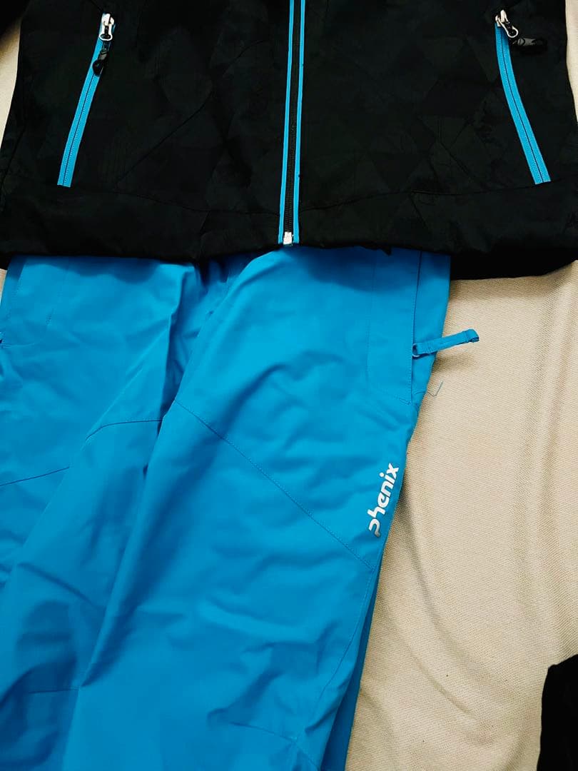 12/28まで値下げPhenix（フェニックス）スキーウェア 上下セット