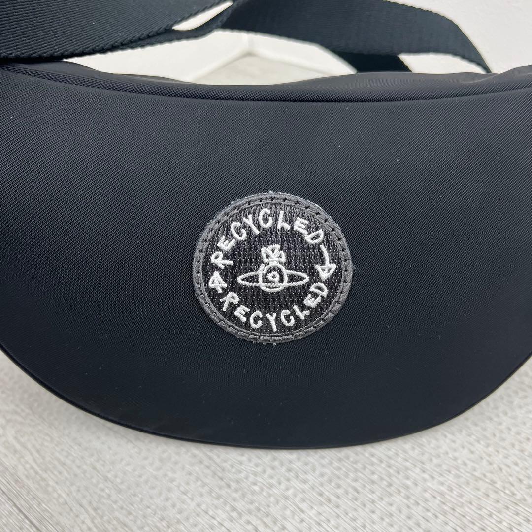 現行・未使用に近い✨ ヴィヴィアンウエストウッド ボディバッグ 金具 HILDA