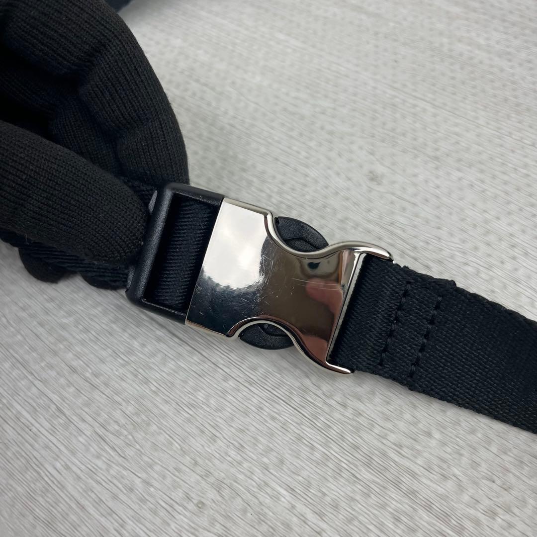 現行・未使用に近い✨ ヴィヴィアンウエストウッド ボディバッグ 金具 HILDA