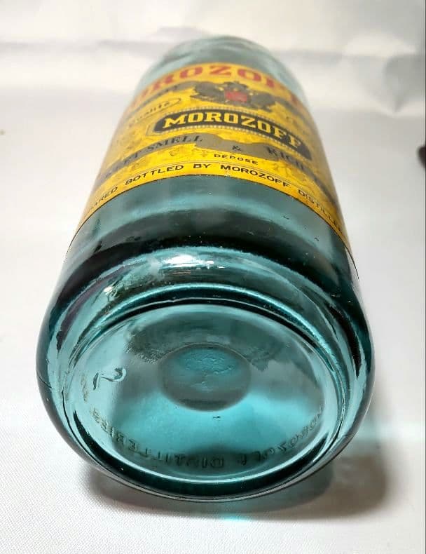 モロゾフ68 空瓶 と ワインラック アブサン