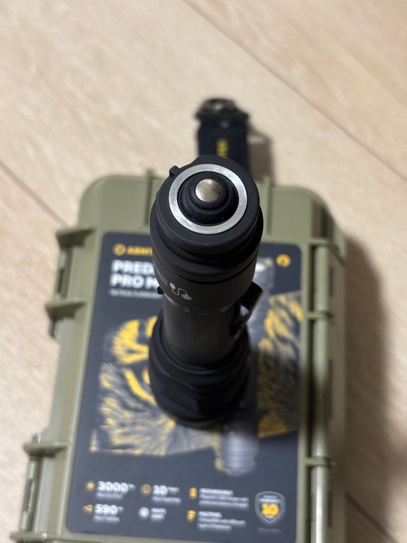 [カラス] Armytek Predator ProMax Sft-70