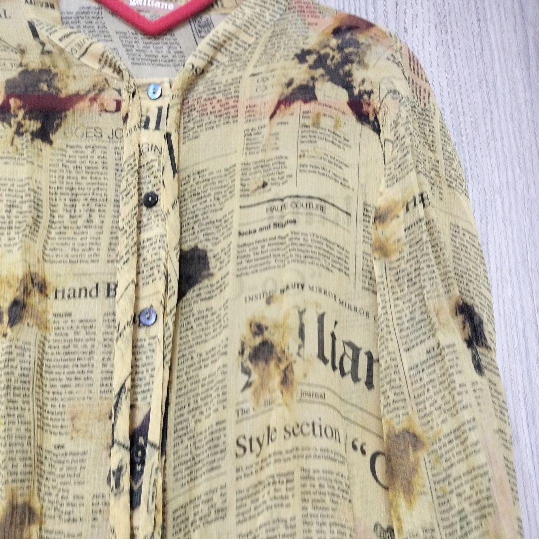 ジョン・ガリアーノ　ニュースペーパー柄シャツ