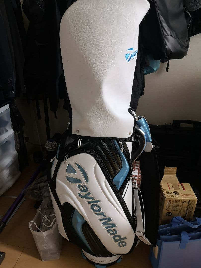 【送料込み変更】TaylorMade キャディバッグ ホワイト・ブラック・ブルー