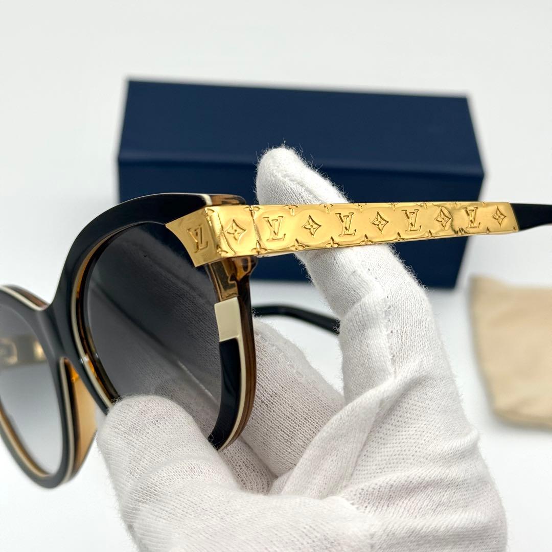 美品 ルイヴィトン サングラス LV プティ スプソン キャッツアイ 現行 黒