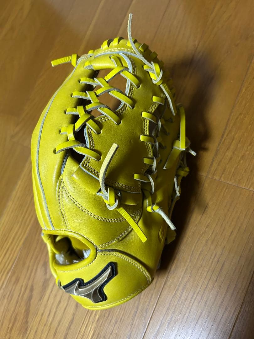 ミズノ グローバルエリート ナチュラルライム 一般軟式オールラウンド用