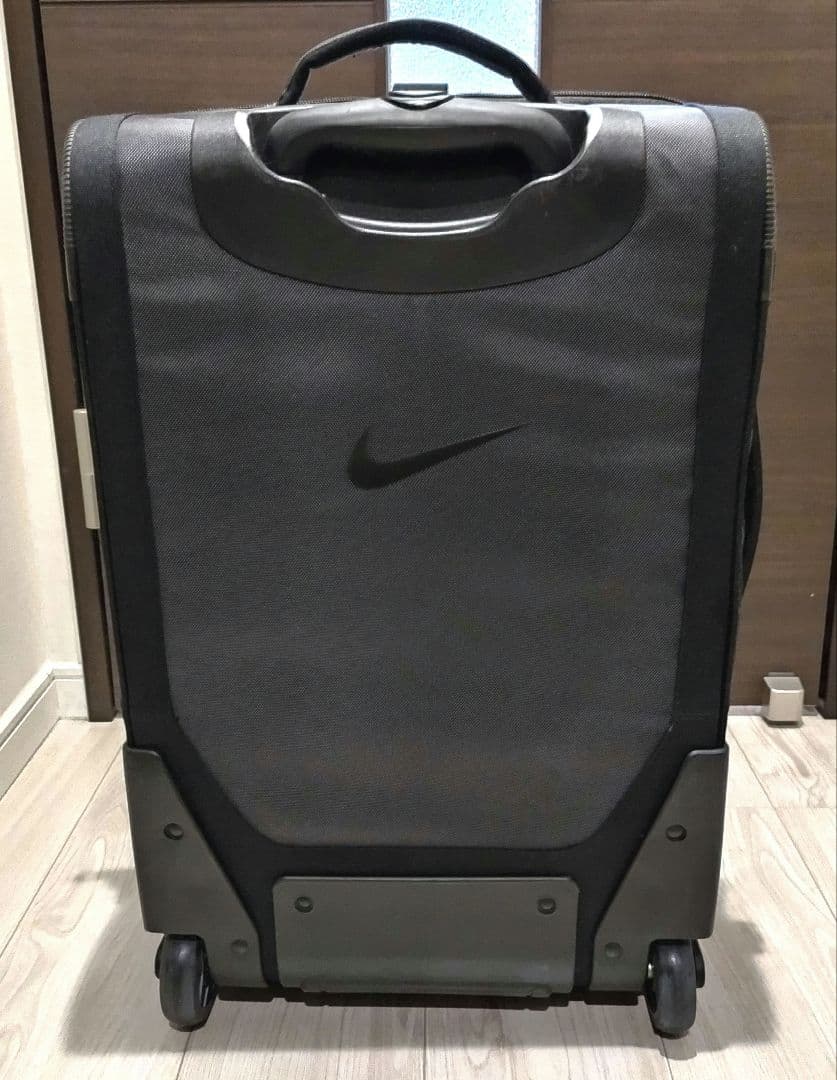ナイキゴルフ　キャリーケース　機内持込