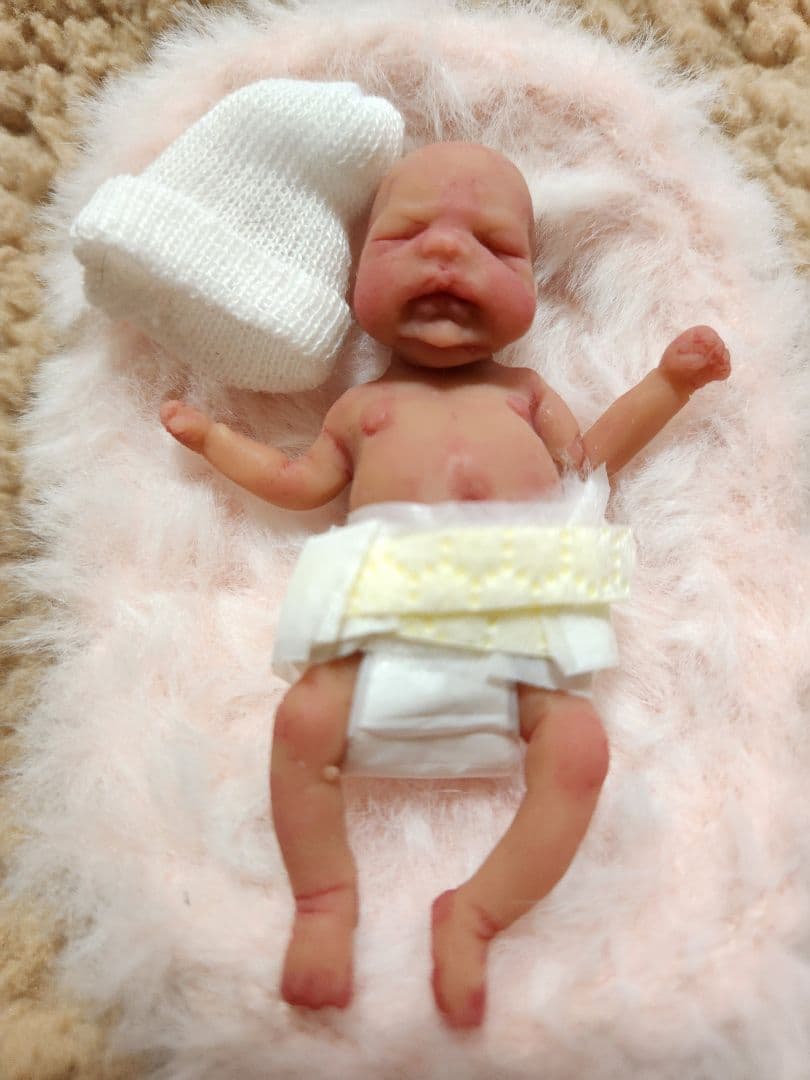 【m&mページ】　リボーンドール　【新品】フルシリコンベビー　海外作家