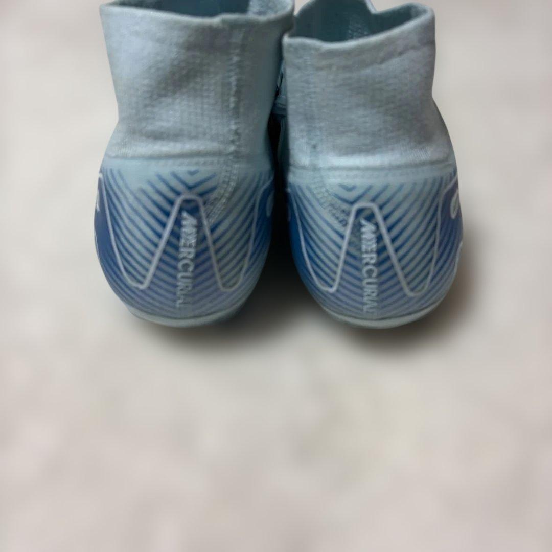 定価税込32230円！ナイキ　ズームスーパーフライ10 エリートFG 27.0㌢