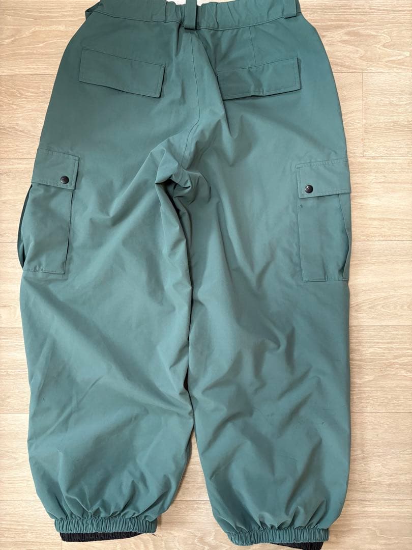 NOMADIK スノーボードパンツ