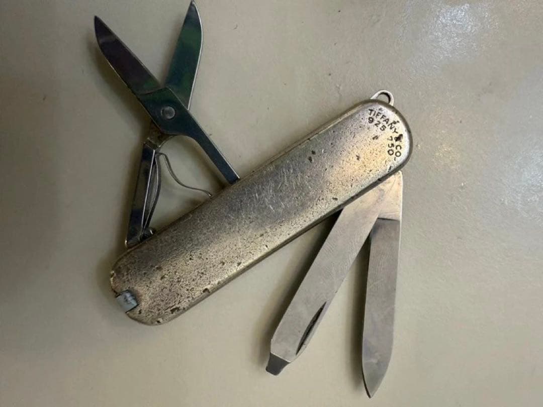 ティファニー（TIFFANY&Co.）VICTORINOX マルチツール