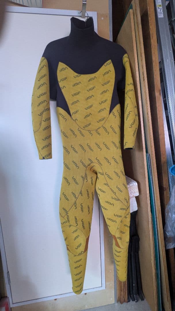 ＲＡＳＨ（ラッシュ） ウェットスーツ黒