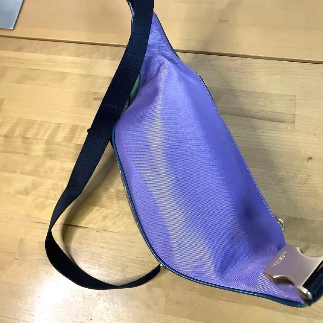 【美品 】COACH コーチ PVC シグネチャー ボディバッグ ウエストバッグ