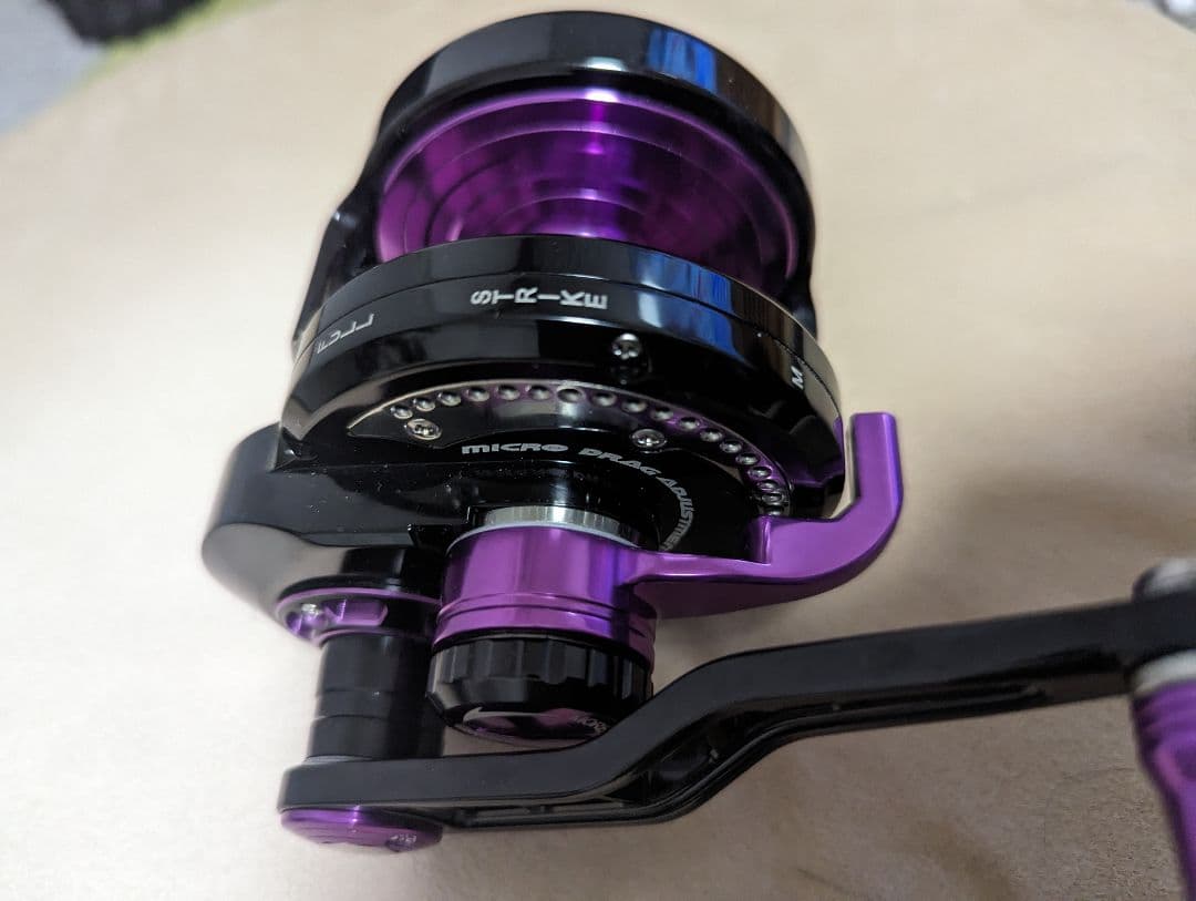 マサジ　マクセル　RAGE 60H 黒/紫