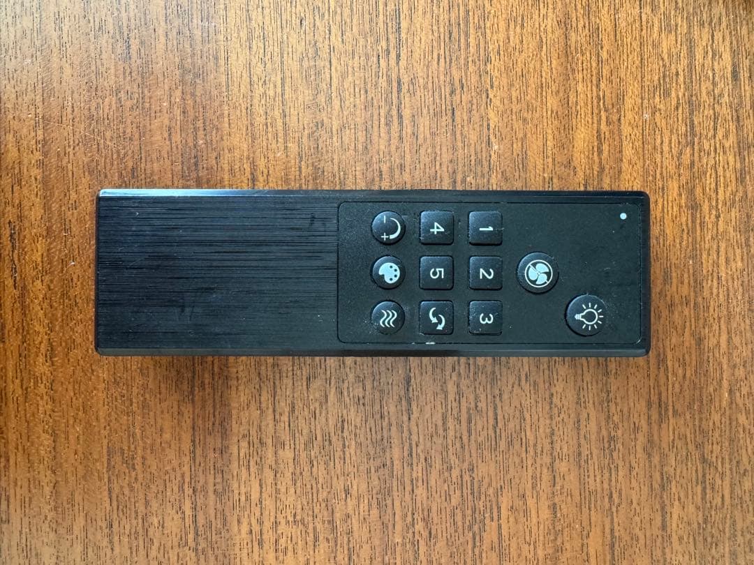 【24年購入】LOWYA シーリングファンライト 3枚羽根 ブラックウォルナット