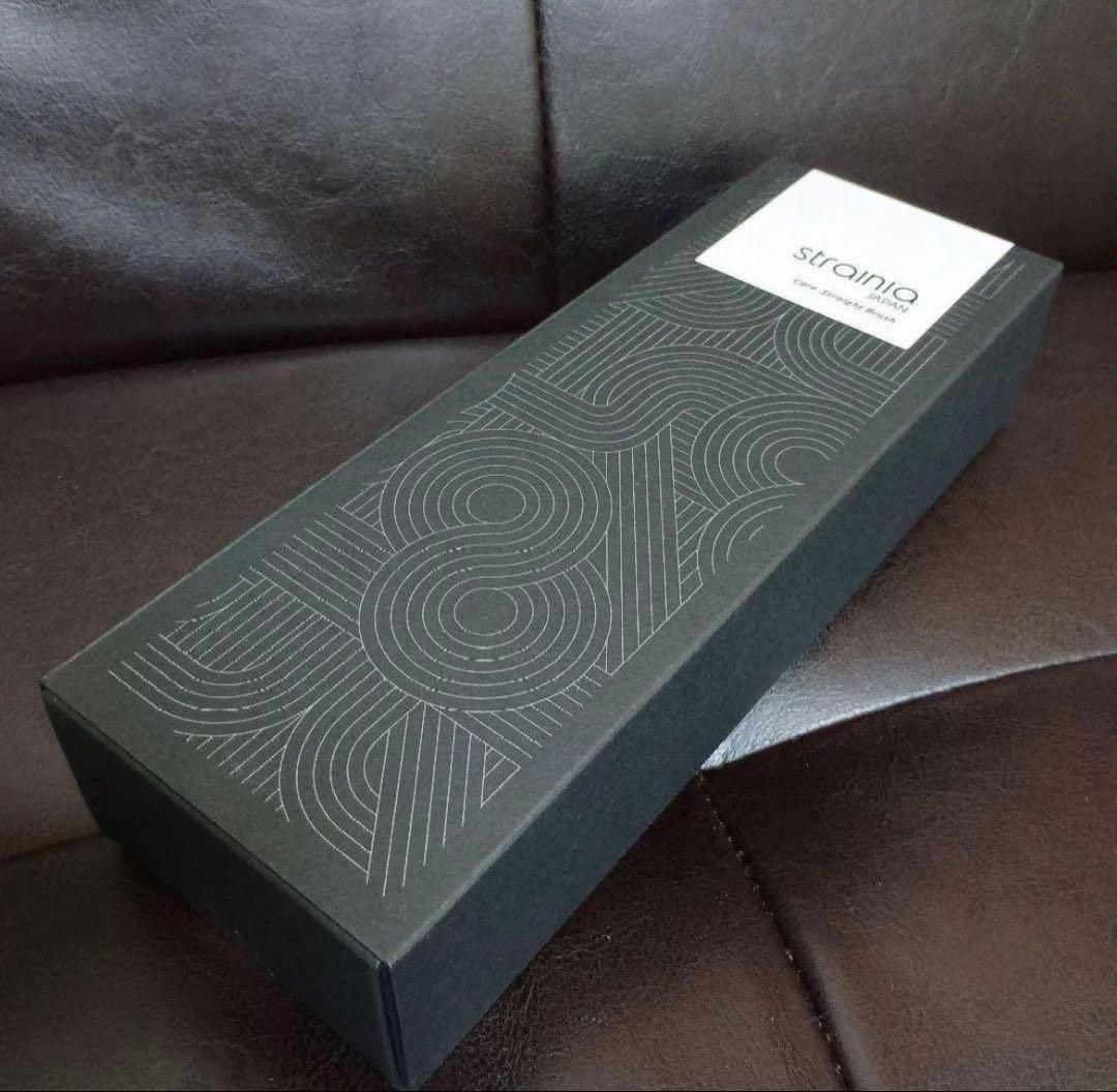 【新品未開封】ストレーニア　ケアストレートブラシ