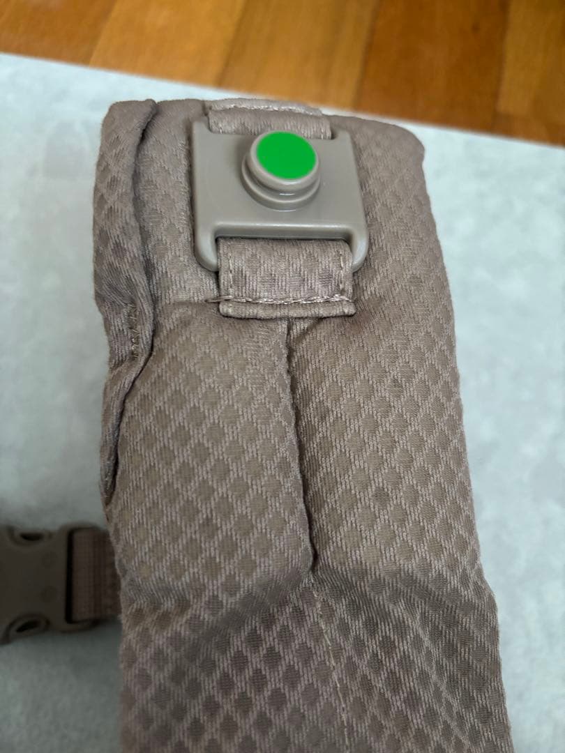 美品　NUNA CUDL clik ヌナ　カドルクリック　マッシュルーム