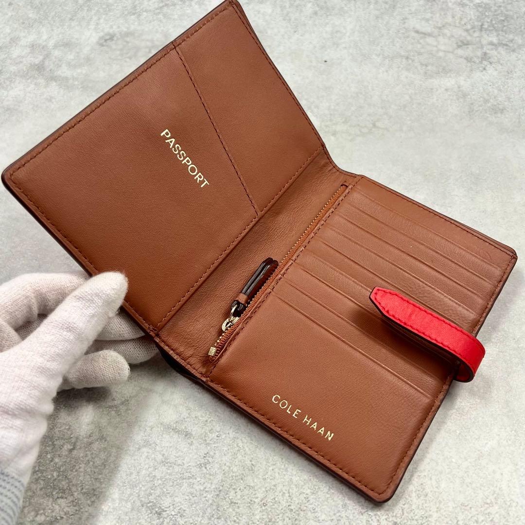 COLE HAAN レッド レザー パスポートウォレット 折り財布 8428