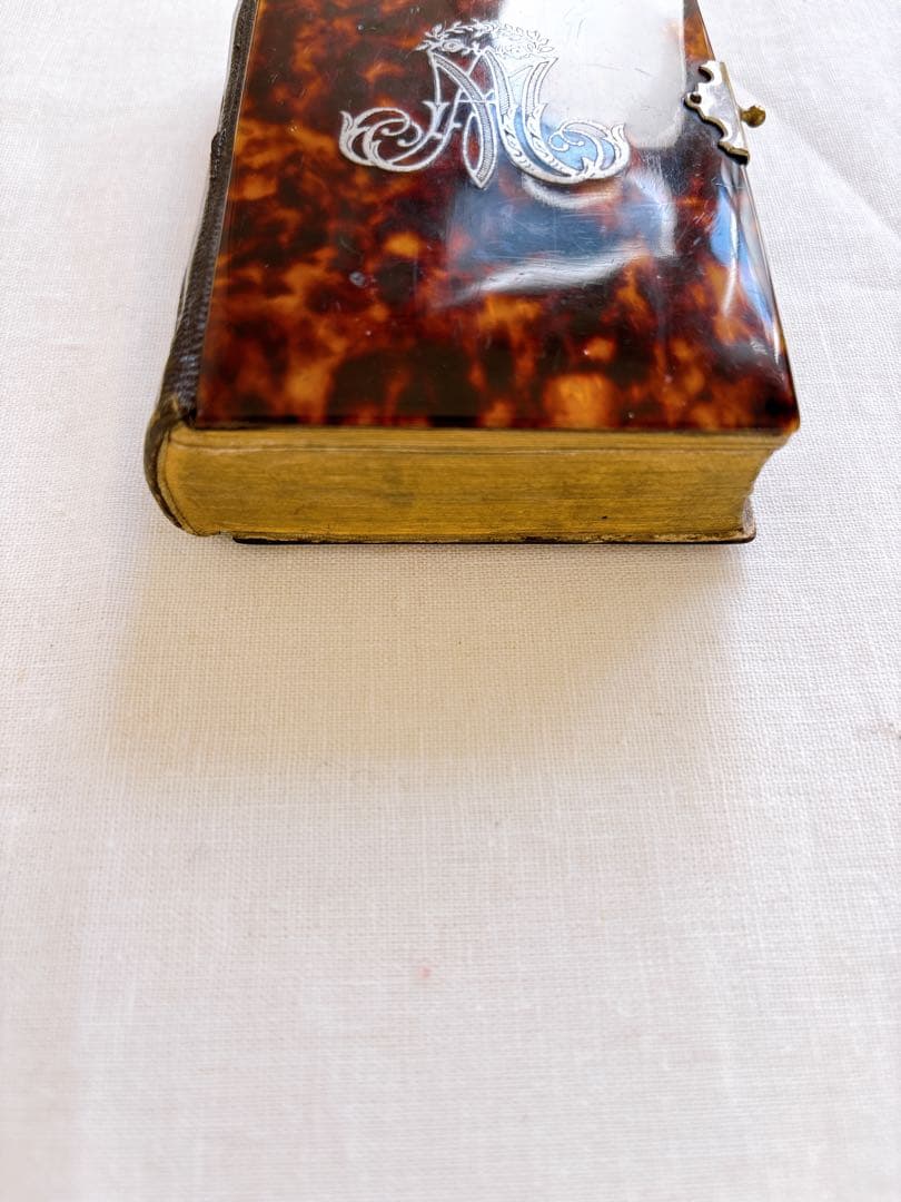 フランスアンティーク　1888年聖書・セルロイド