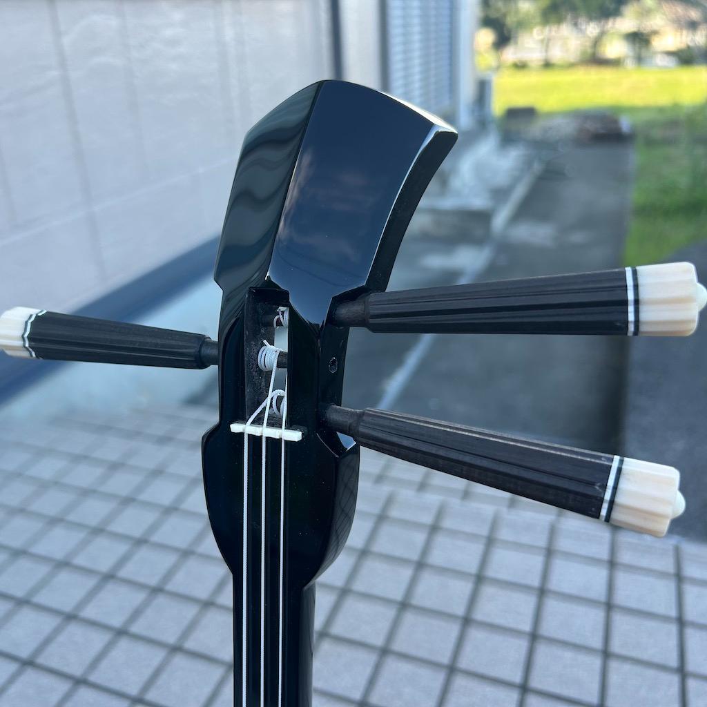 沖縄　三線　知念大工　ちねんでーく　カミゲン　黒木　本皮一枚張り　伝統工芸士製作