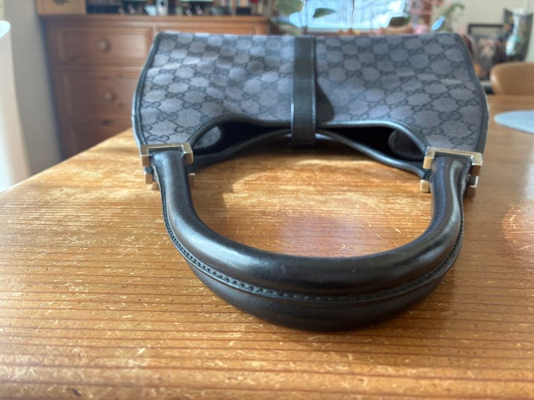 GUCCI グッチ　ブラック ハンドバッグ