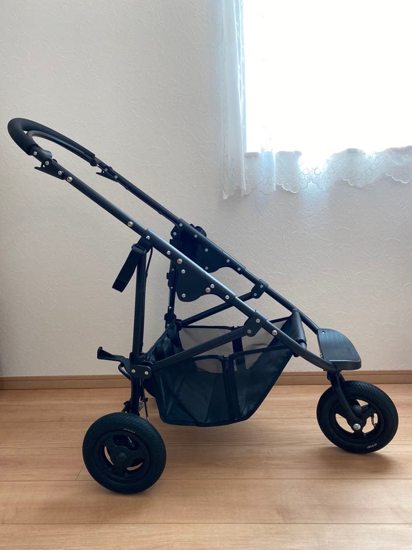 【美品】エアバギー 黒 AIRBUGGY ココブレーキ フレームのみ 犬カート