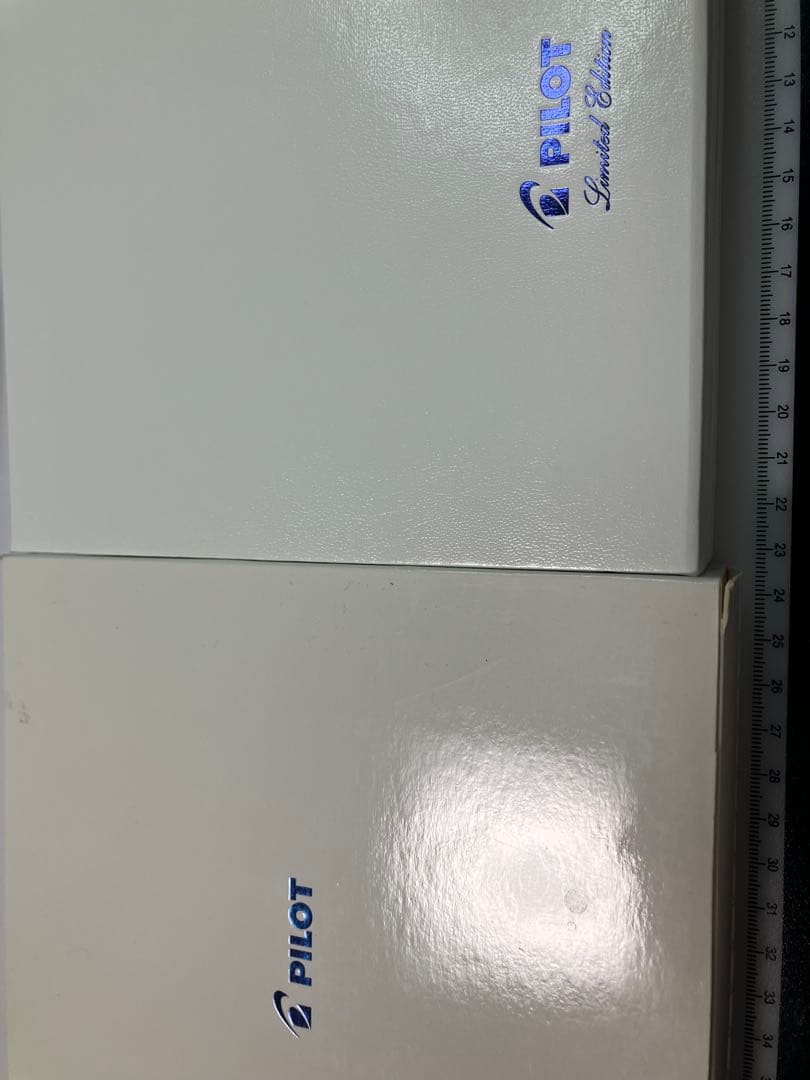 PILOT　パイロット　キャップレス　2021年限定　ブラックアイス　M-nib