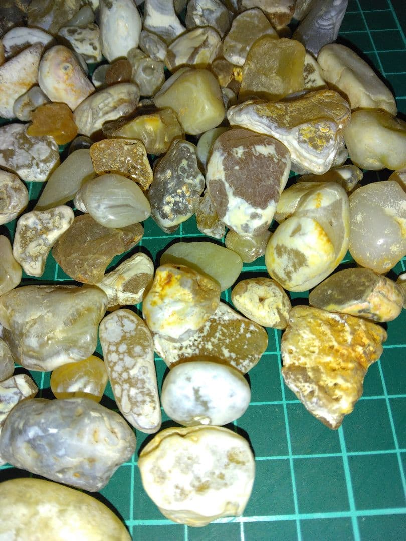 北海道各地産　瑪瑙　瑪瑙原石 鉱物標本　天然石　宝石　厳選美品