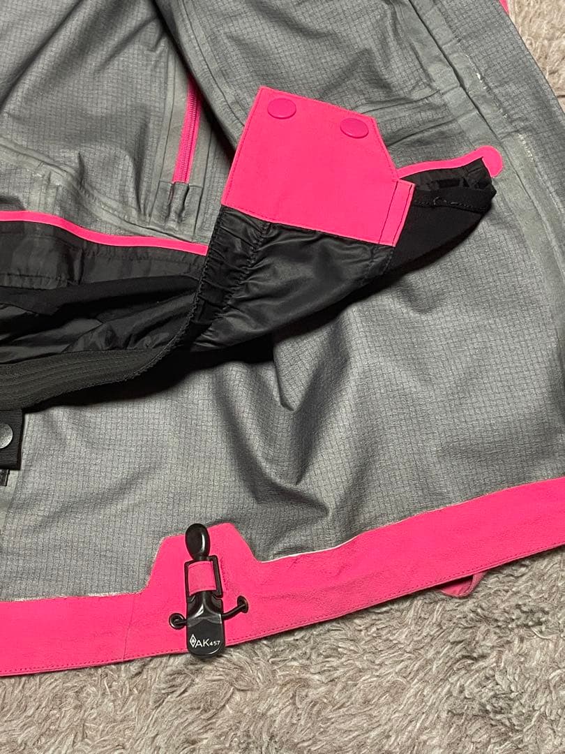 BURTON AK457 JKT ピンク