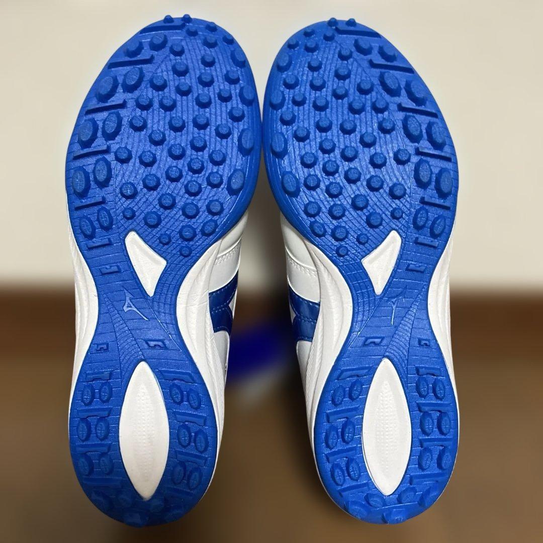 【新品・未使用】MORERIA SALA PRO TF サッカー 白青　24cm