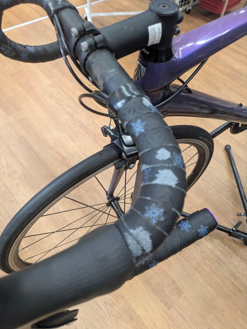 TREK　Shimano 105 アルミロードバイク パープル