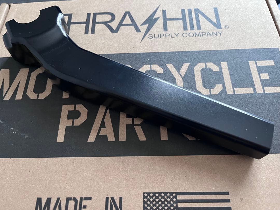 スラッシンサプライ　9.5インチプルバックライザー　ブラック