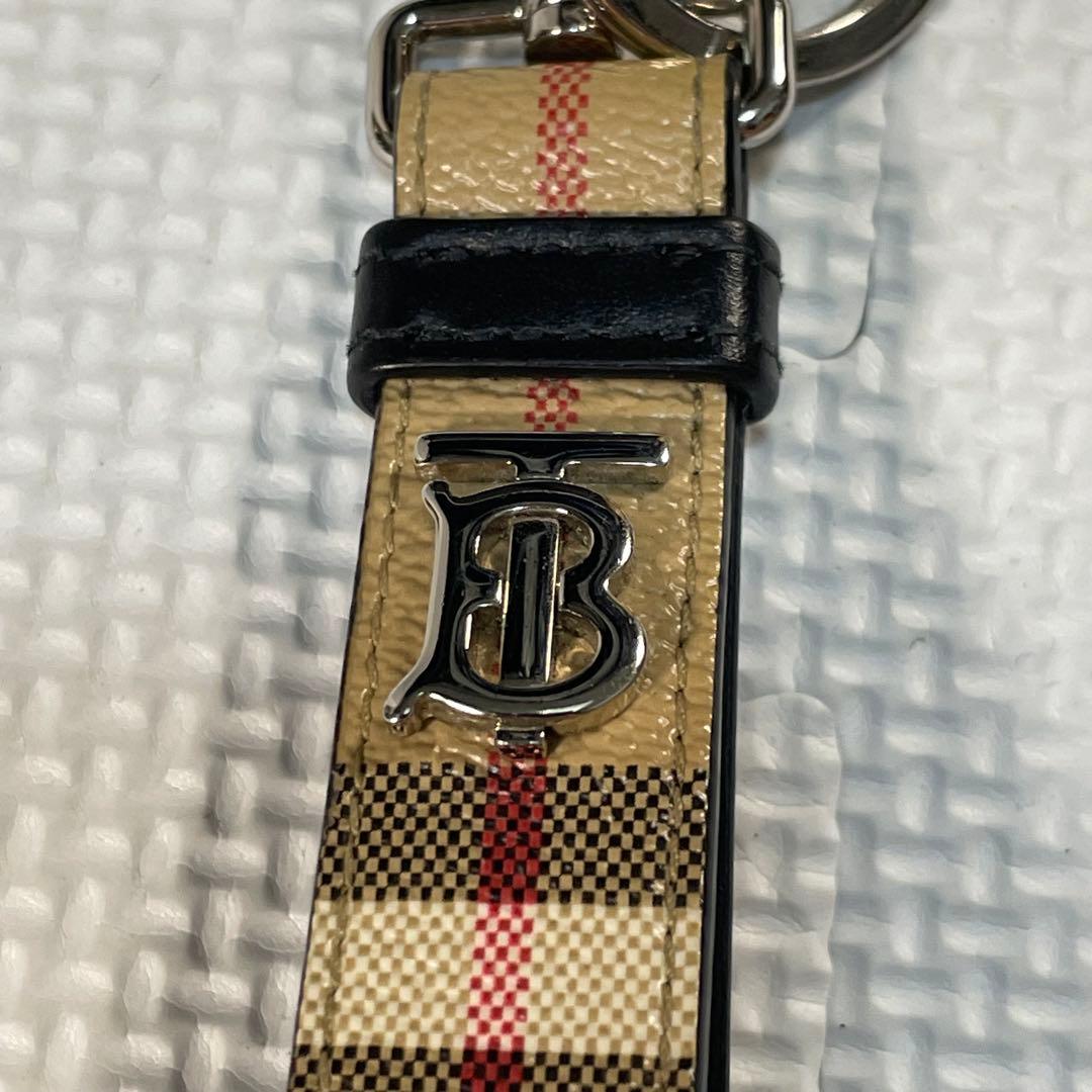 2回使用の極美品 バーバリー ノバチェック TB レザー キーリング ストラップ