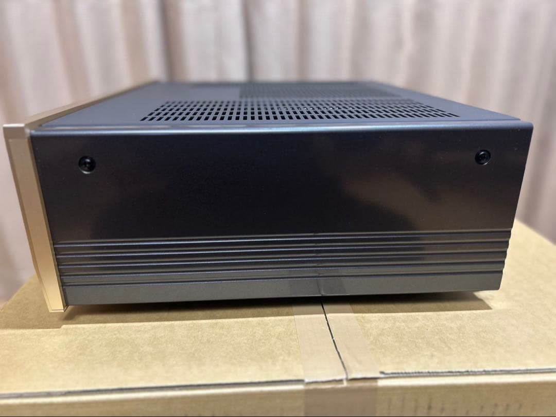 Accuphase E-380 アキュフェーズ