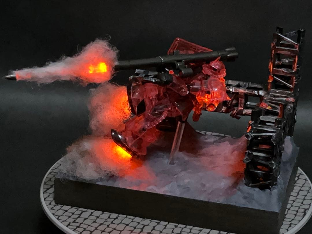 シャア専用ザク　マイコン制御　電飾