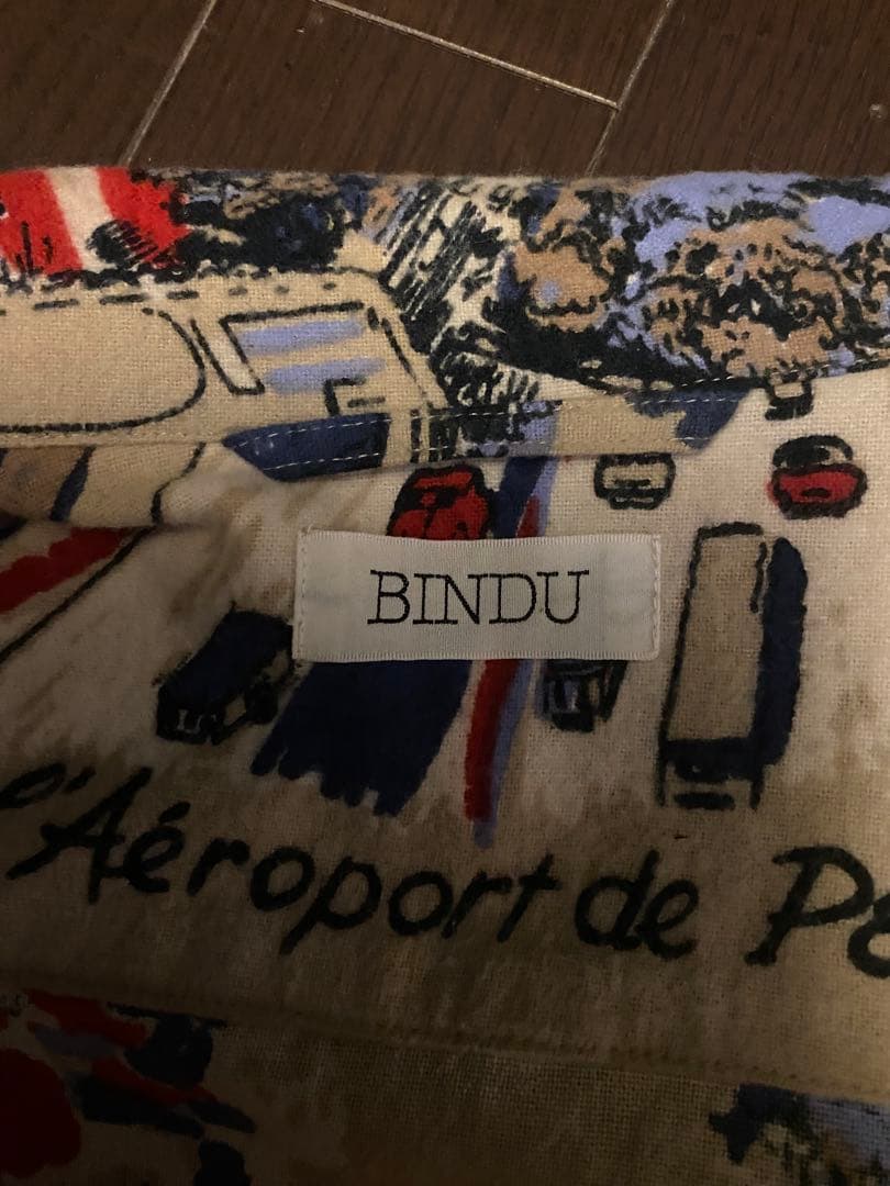 大幅お値下げ‼️BINDU パリ風景プリント 長袖シャツ　ユニセックス