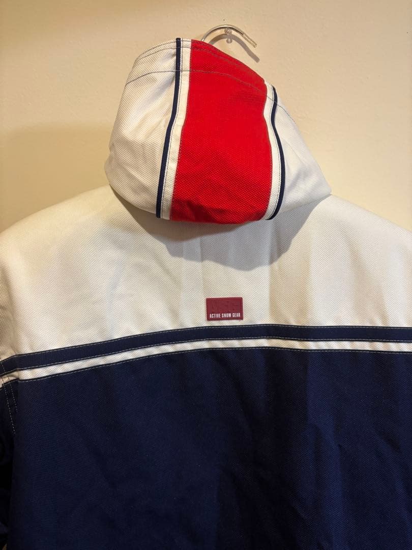 【新品未使用】DESCENTE スキーウェア Mサイズ