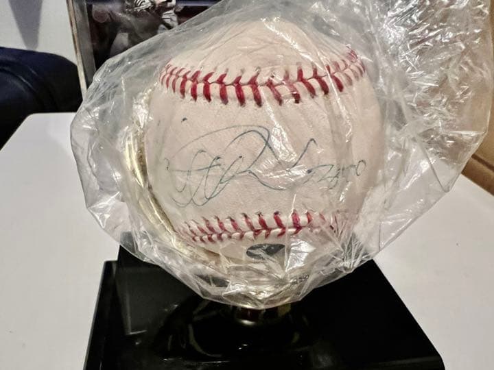 [MLB]イチロー選手3000本安打記念サインボール(証明書付き)