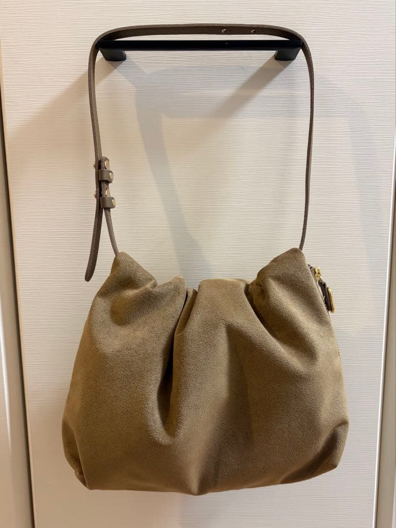 スエードワンハンドルバック