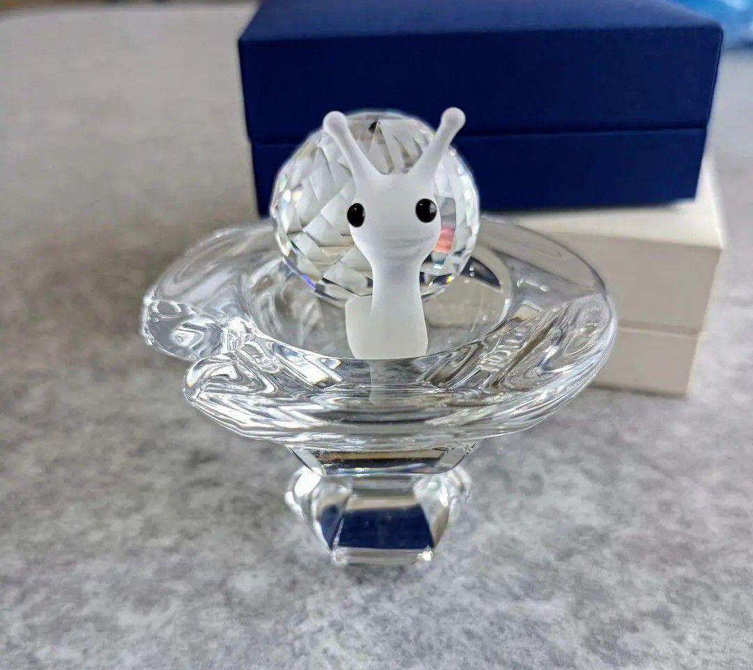 【SWAROVSKI スワロフスキー】葉っぱの上のかたつむり☘ 置物 インテリア
