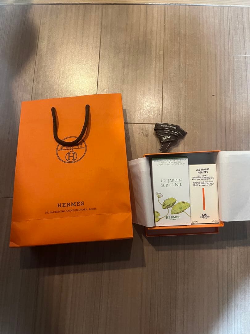 エルメス ナイルの庭 オードトワレ50ml &ハンドクリーム50ml