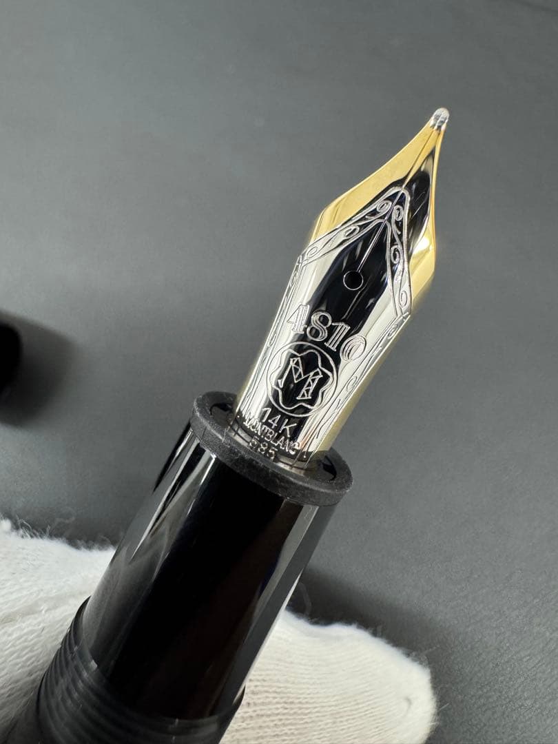 モンブラン マイスターシュテュック 14Kダイヤモンド ネーム入り