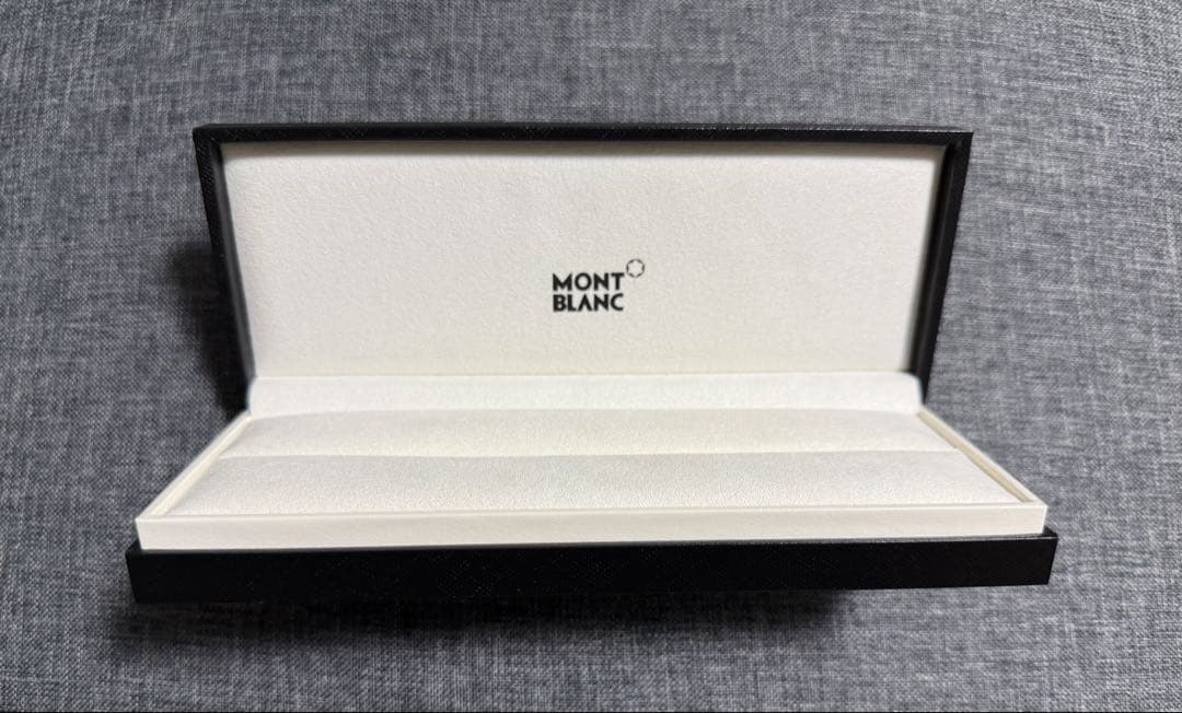 K*e様 【箱、証明書付】MONTBLANC ボールペン スターウォーカー
