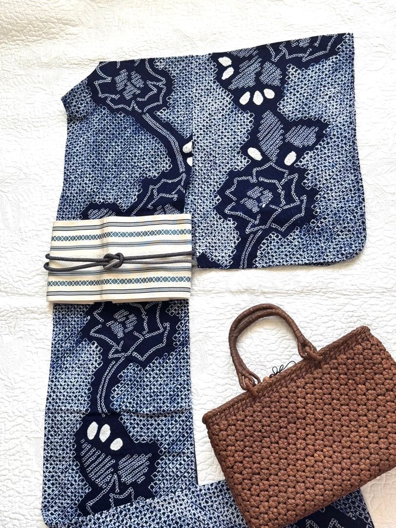 粋な大人の浴衣 ◆ 有松絞り 花繋ぎ 潔いシンプルな藍色 逸品